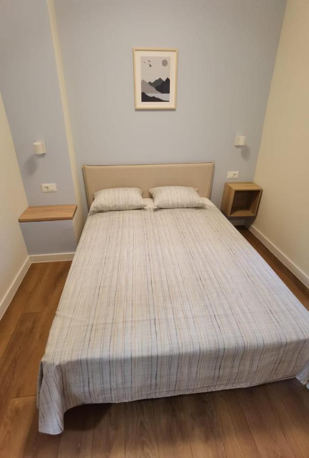 Style 2Br*** Apartment Split Luaran gambar
