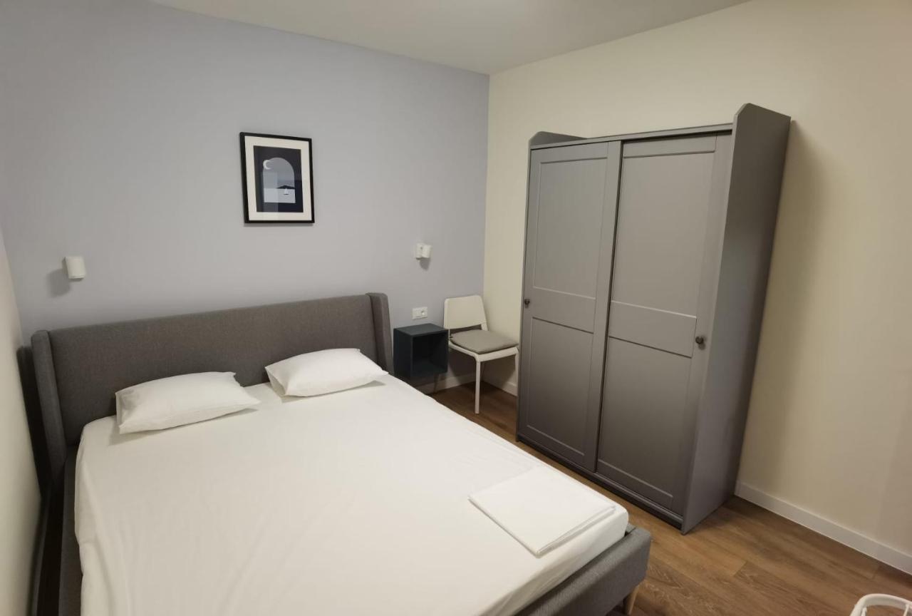 Style 2Br*** Apartment Split Luaran gambar