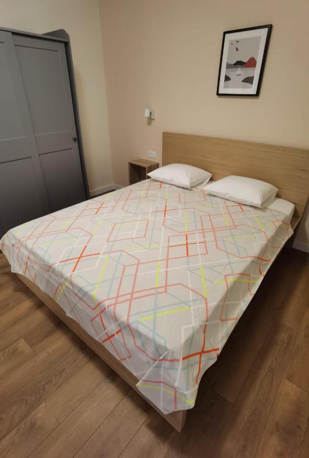 Style 2Br*** Apartment Split Luaran gambar